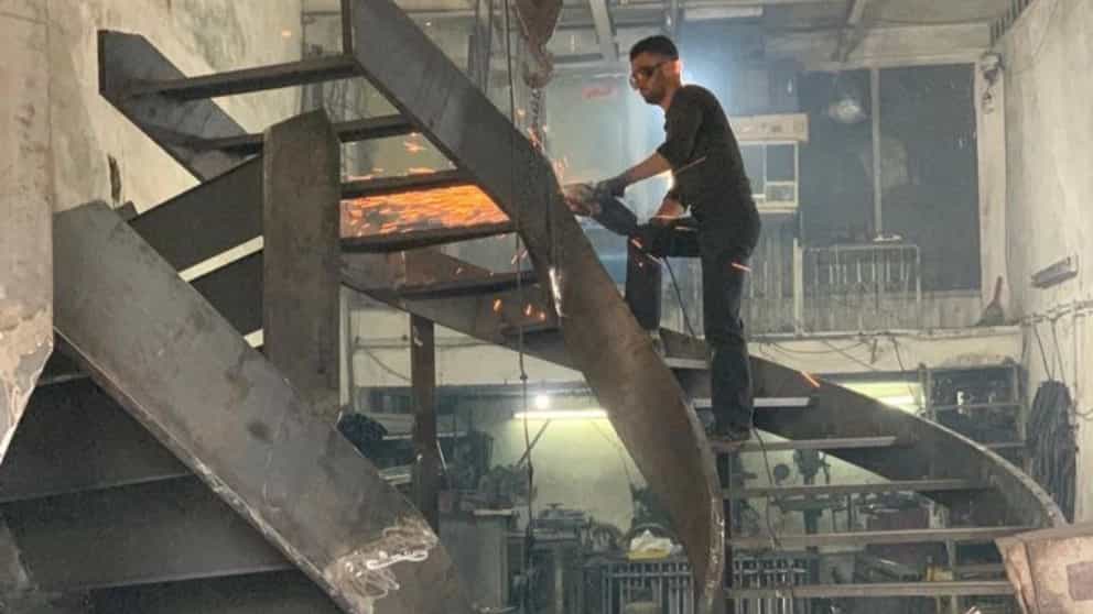 ساخت پله پیچ فلزی میرزایی در تهران پارس