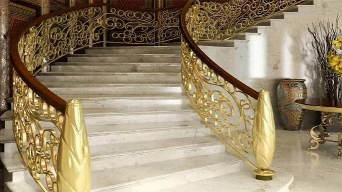 سازه فلزی میرزایی ساخت پله پیچ و گنبد در تهران